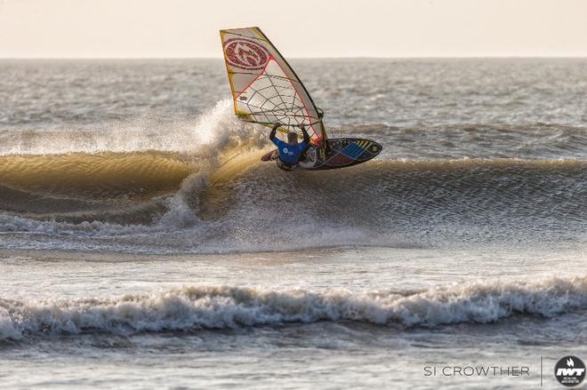 Day 2 – Simeon Glasson – Pacasmayo Wave Classic ©  Si Crowther / IWT